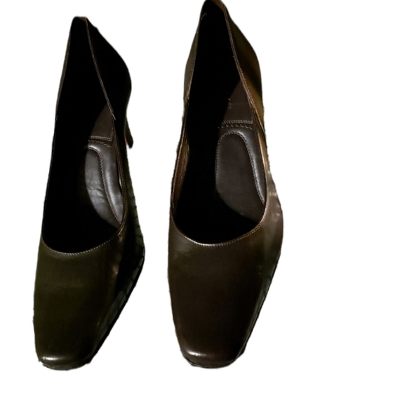 Vintage Cole Haan Leather Dark Brown Walking Heels Pristine Designer Luxury - Picture 3 of 13